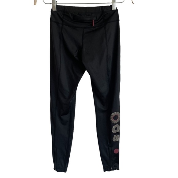 Title Nine Black Cropped Leggings w/ Reflective Starburst Designs, Size XS - Picture 4 of 8